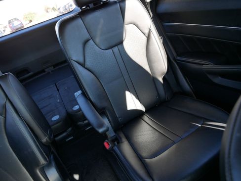 Certified 2022 Kia Sorento SX image 14