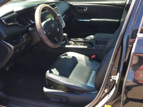 Used 2013 Toyota Avalon XLE FWD image 4