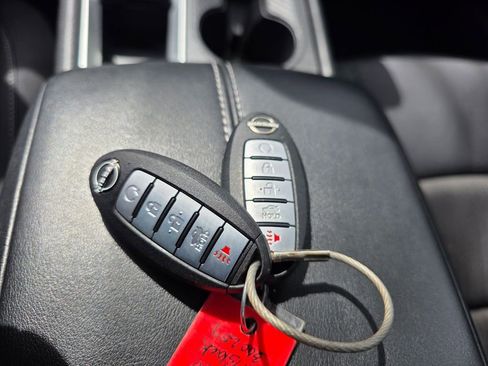 Used 2025 Nissan Altima 2.5 SV FWD image 24
