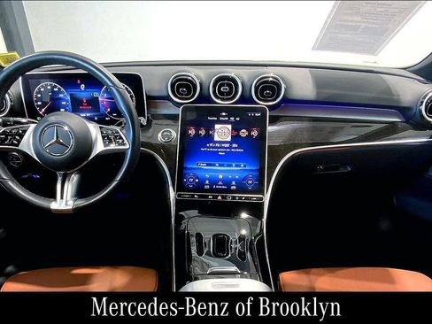 Used 2023 Mercedes-Benz C 300 4MATIC Sedan image 16