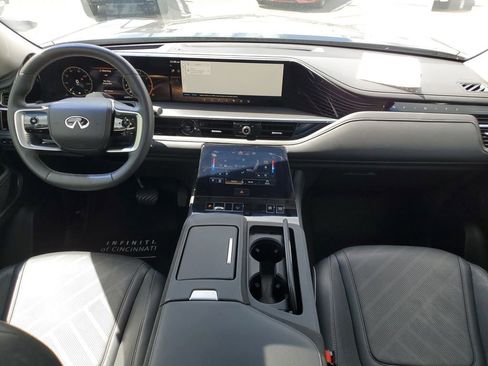 Used 2025 INFINITI QX80 Luxe w/ Exterior Package RWD image 11