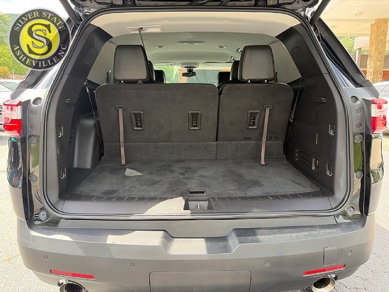 Used 2019 Chevrolet Traverse RS w/ LPO, Floor Liner Package FWD image 25