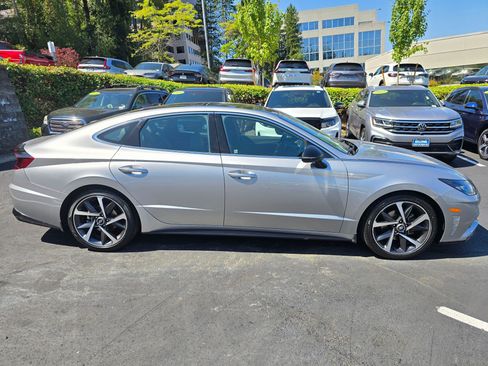 Used 2021 Hyundai Sonata SEL Plus w/ Tech Package FWD image 8