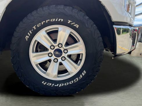 Used 2016 Ford F150 XLT w/ Equipment Group 301A Mid AWD/4WD image 19