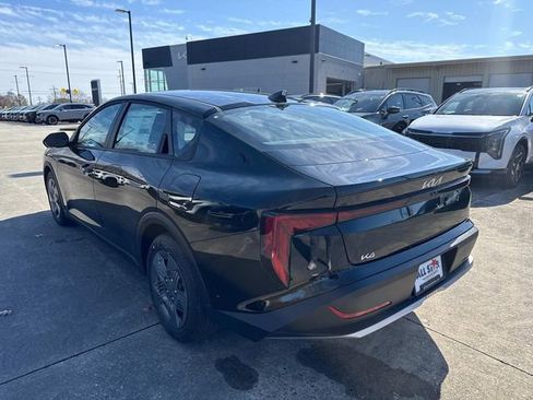 New 2026 Kia K4 LX image 6