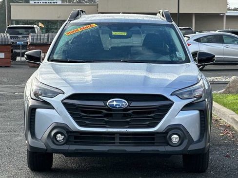 Used 2024 Subaru Outback Premium image 6