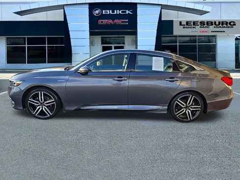 Used 2018 Honda Accord Touring image 4