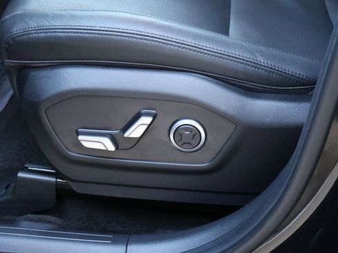 Used 2025 Hyundai Santa Fe Limited image 26