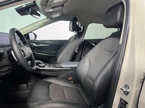 Used 2024 Kia EV6 Light image 22