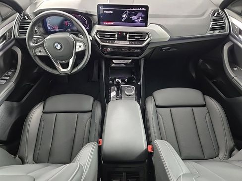 Certified 2025 BMW X4 xDrive30i w/ Premium Package image 19