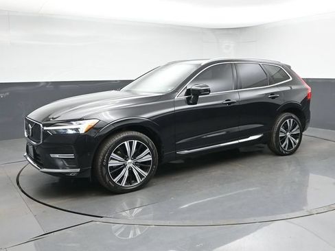 Used 2023 Volvo XC60 B6 Ultimate w/ Climate Package AWD/4WD image 4