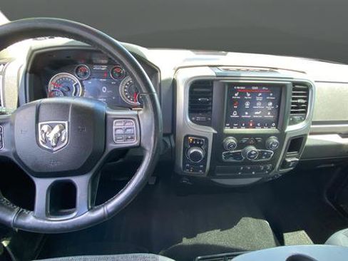 Used 2019 RAM 1500 Big Horn AWD/4WD image 10