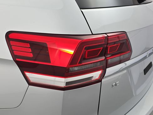 Used 2019 Volkswagen Atlas SE w/ Panoramic Sunroof Package image 36