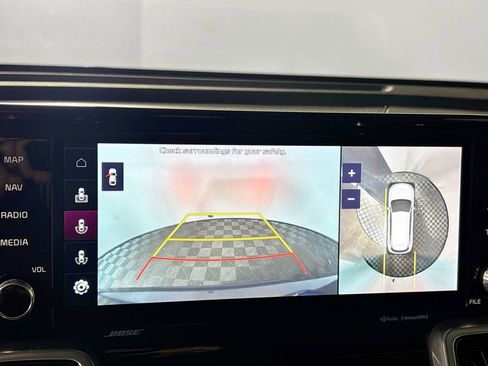 Used 2023 Kia Sorento SX Prestige image 17