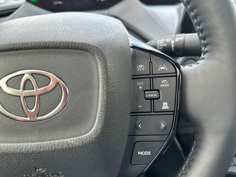 Used 2024 Toyota Prius XLE AWD/4WD image 33