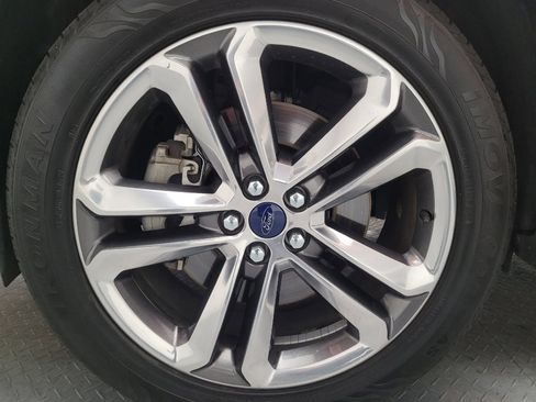 Used 2017 Ford Edge Sport w/ Equipment Group 401A AWD/4WD image 31