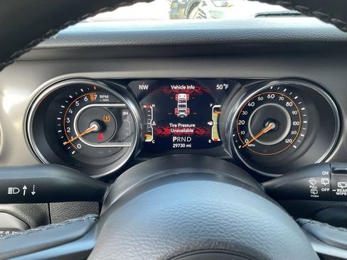 Used 2022 Jeep Wrangler Unlimited Sport image 15