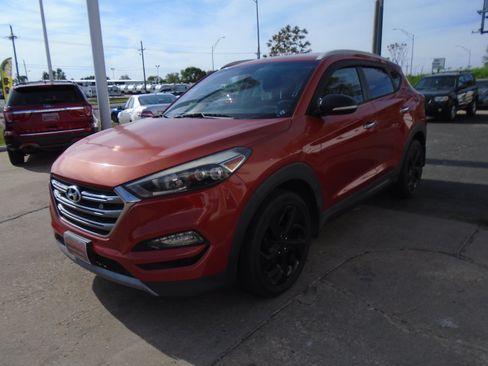 Used 2016 Hyundai Tucson Limited AWD/4WD image 6