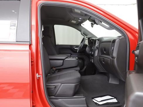 Used 2024 Chevrolet Silverado 1500 Custom Trail Boss w/ LPO, Dark Essentials Package image 18