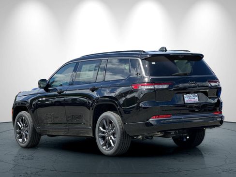 New 2026 Jeep Grand Cherokee L Limited AWD/4WD image 6