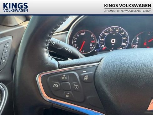 Used 2020 Chevrolet Malibu Premier FWD image 24