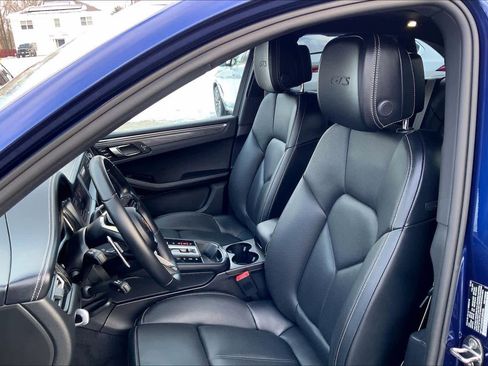 Used 2024 Porsche Macan GTS image 7