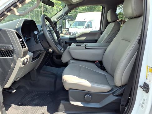 Used 2022 Ford F250 XL w/ Power Equipment Group AWD/4WD image 16