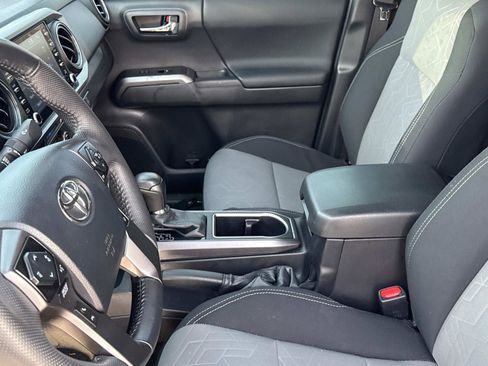 Used 2023 Toyota Tacoma TRD Sport image 20