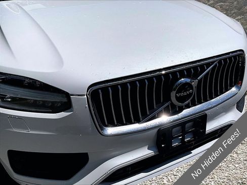 Used 2022 Volvo XC90 T6 Momentum AWD/4WD image 27