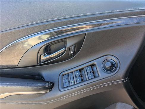 Used 2014 Buick LaCrosse Leather image 15