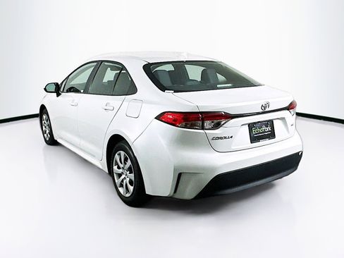 Used 2024 Toyota Corolla LE image 5