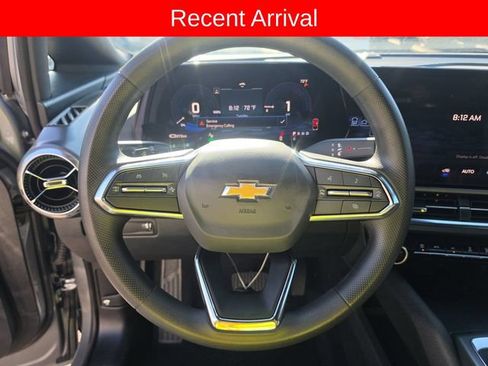 Used 2026 Chevrolet Equinox EV LT FWD image 8