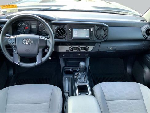 Used 2017 Toyota Tacoma SR RWD image 14