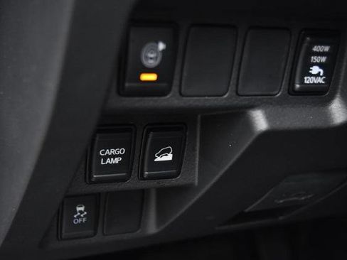 Certified 2024 Nissan Frontier SV w/ SV Convenience Package image 15