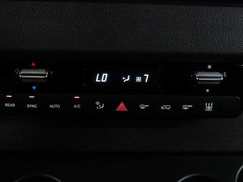 Used 2025 Mercedes-Benz Sprinter 2500 image 23