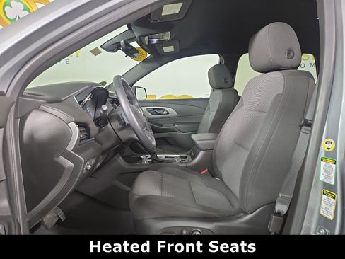 Used 2023 Chevrolet Traverse LT w/ Rear Camera Mirror Package image 11