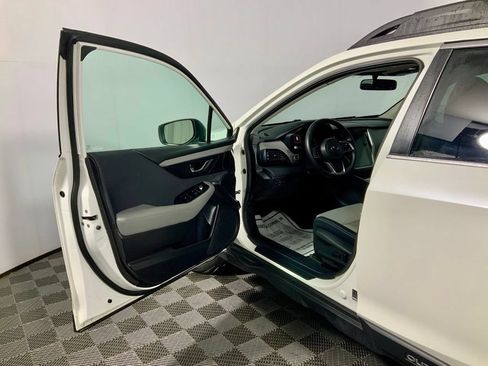 Used 2023 Subaru Outback Premium AWD/4WD image 18