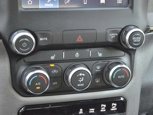 Used 2023 RAM 1500 Big Horn AWD/4WD image 30