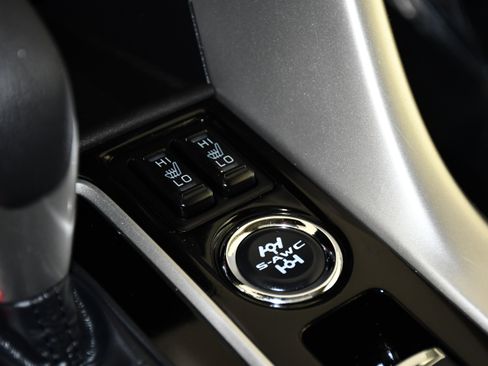 Used 2024 Mitsubishi Eclipse Cross SE AWD/4WD image 30