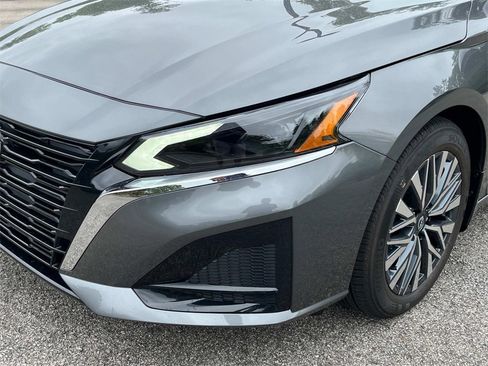 New 2025 Nissan Altima 2.5 SV w/ SV Premium Package image 10