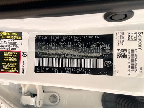 Used 2025 Toyota Camry Hybrid FWD image 34