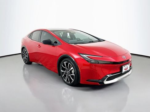 Used 2026 Toyota Prius Plug-In Hybrid w/ Limited Premium Package FWD image 3