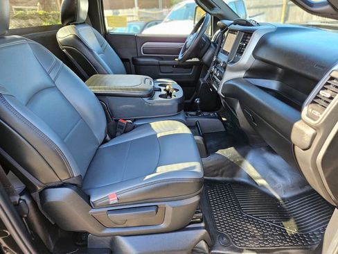 New 2024 RAM 2500 Tradesman w/ Chrome Appearance Group image 11