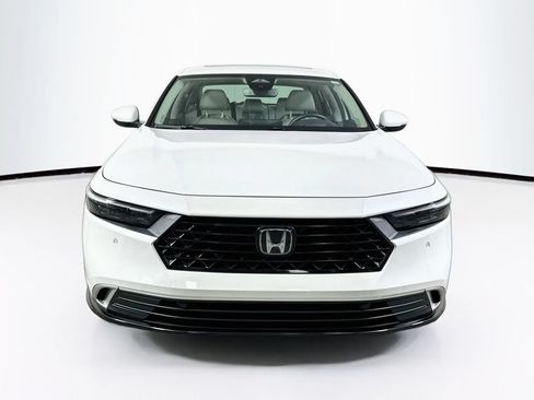Used 2025 Honda Accord Touring image 5