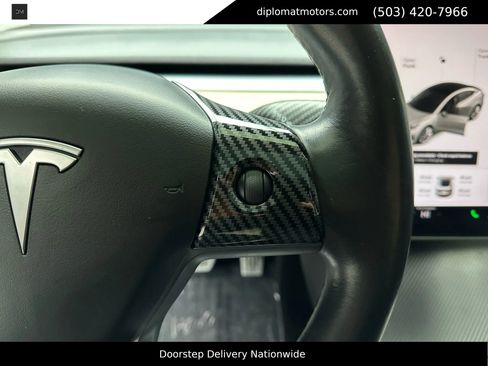 Used 2018 Tesla Model 3 Long Range image 29