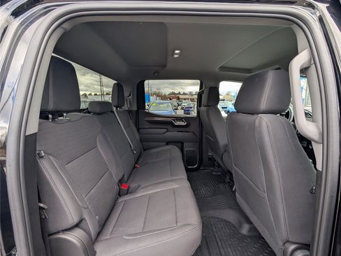 Used 2024 Chevrolet Silverado 1500 LT image 11