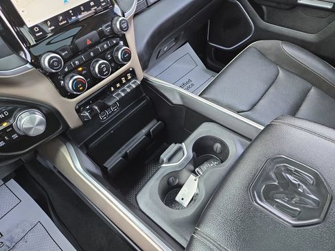 Used 2022 RAM 1500 Laramie AWD/4WD image 26
