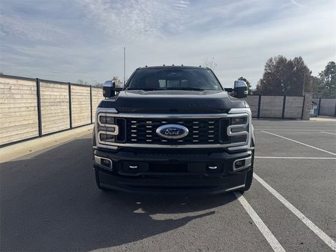 Used 2024 Ford F450 Platinum image 5