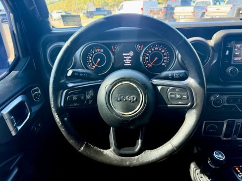 Used 2019 Jeep Wrangler Unlimited Sport S AWD/4WD image 16