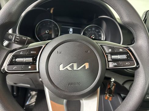 Used 2024 Kia Forte LX image 11